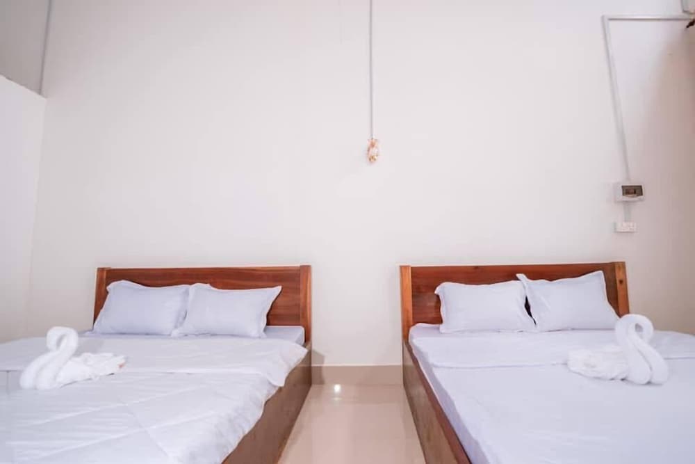 Studio, 2 Double Beds