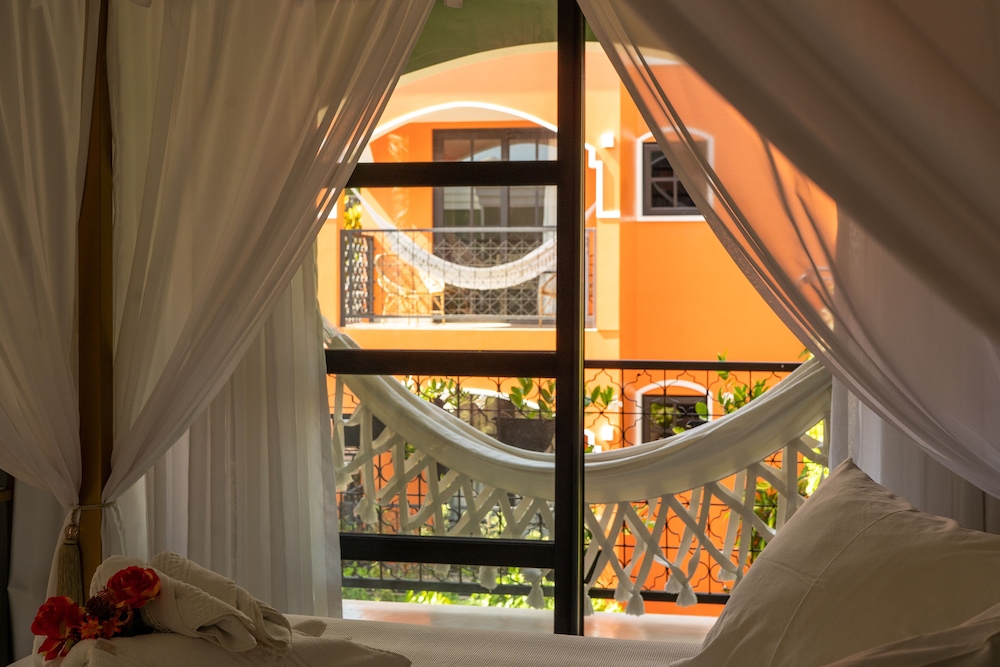 Suite Exotica - Photo 7