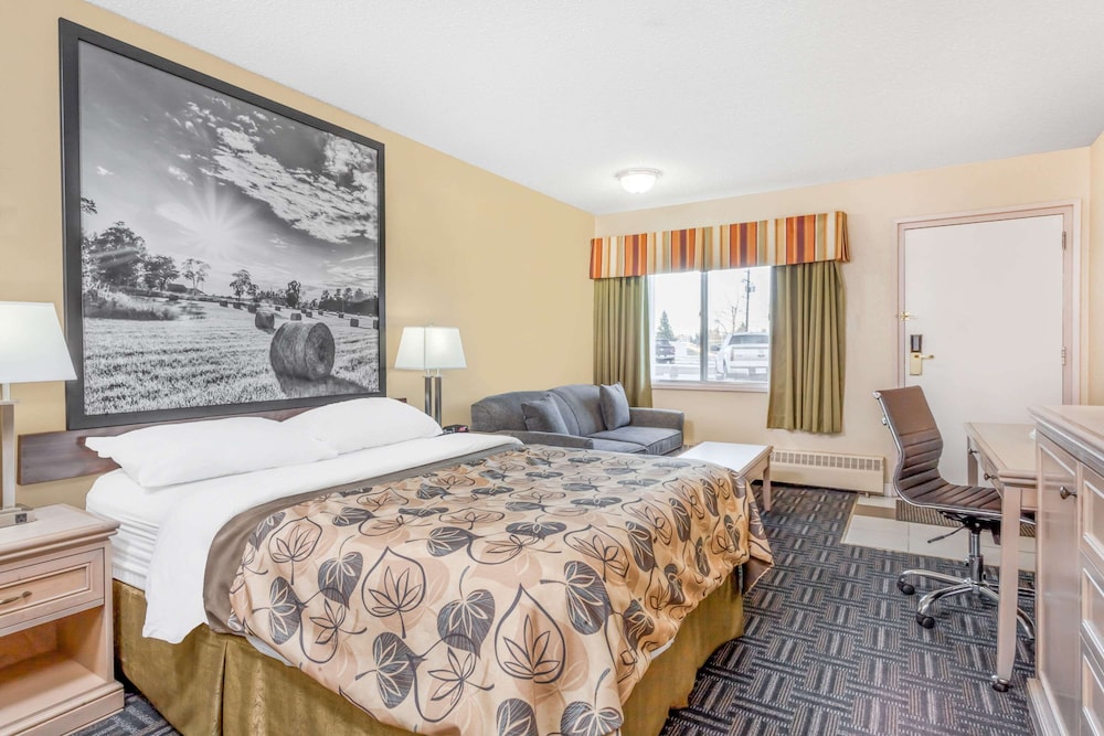 Efficiency, Room, 1 Queen Bed, Non Smoking - Photo 2
