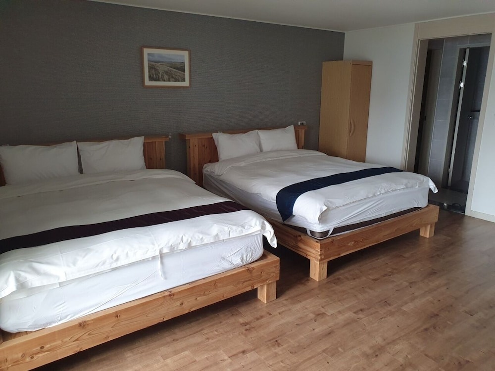Family Twin Room, City View
