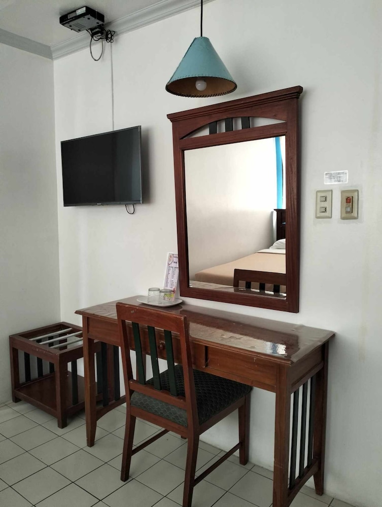 Standard Double or Twin Room, Private Bathroom, City View photo 3
