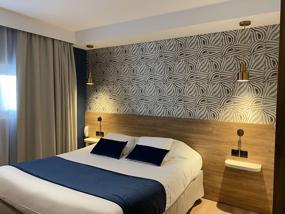 Standard Room, Multiple Beds - Photo 5