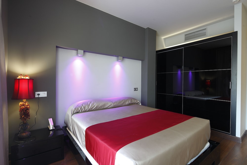 Junior Double or Twin Room - Photo 1