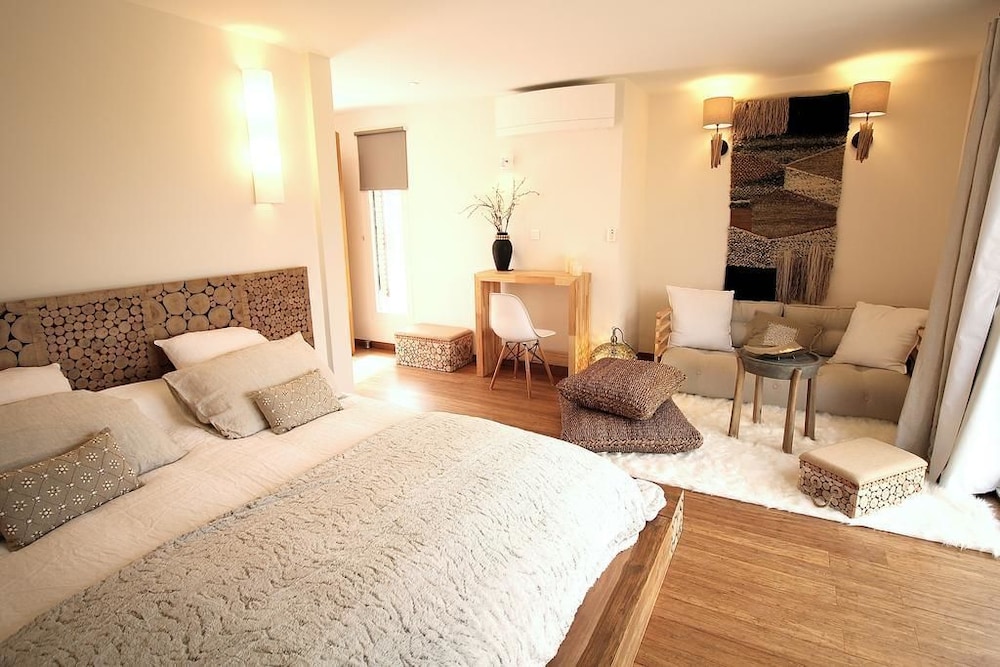 Double Room (Wood) photo 1