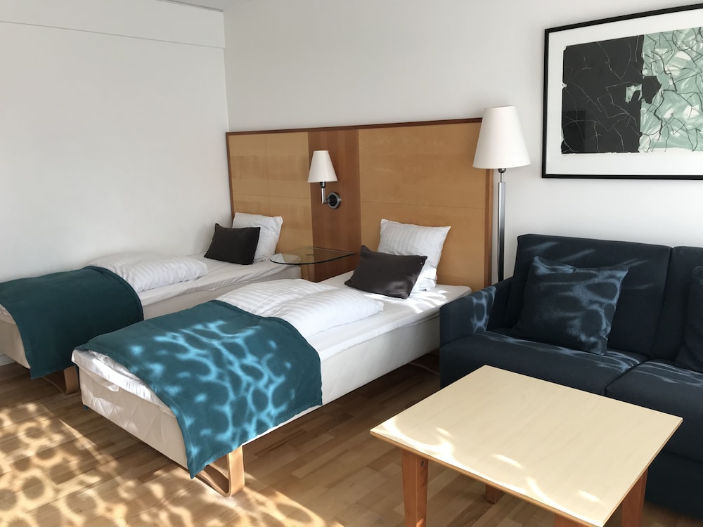 Nordic Room plus sleeping sofa - Photo 1