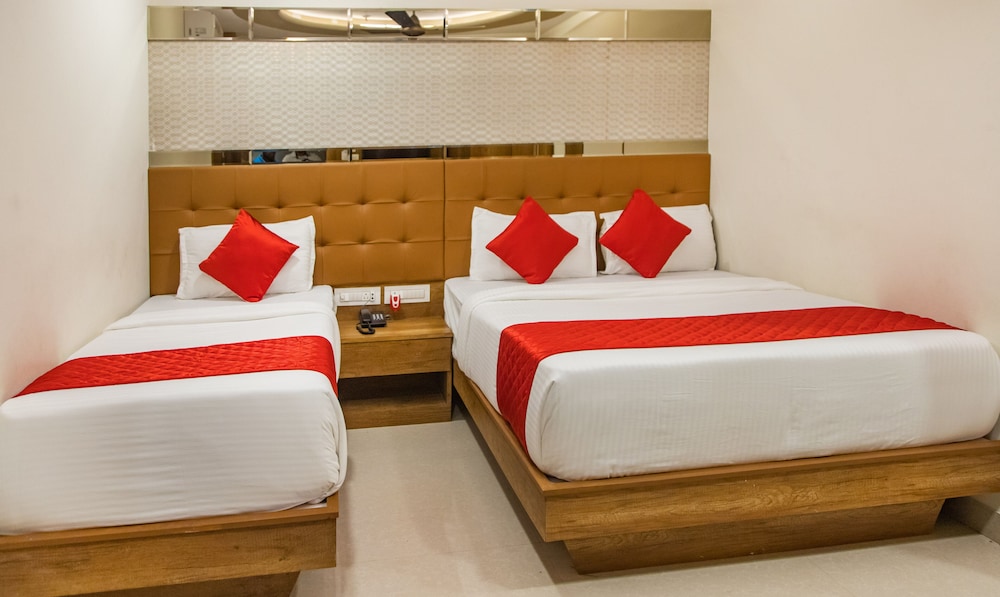 Deluxe Triple Room - Photo 7