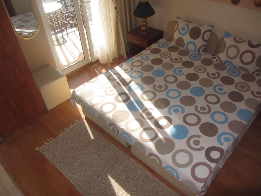 Double Room, Balcony, Lake View photo 3