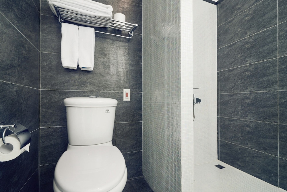 Superior Double Room, River View - Photo 4