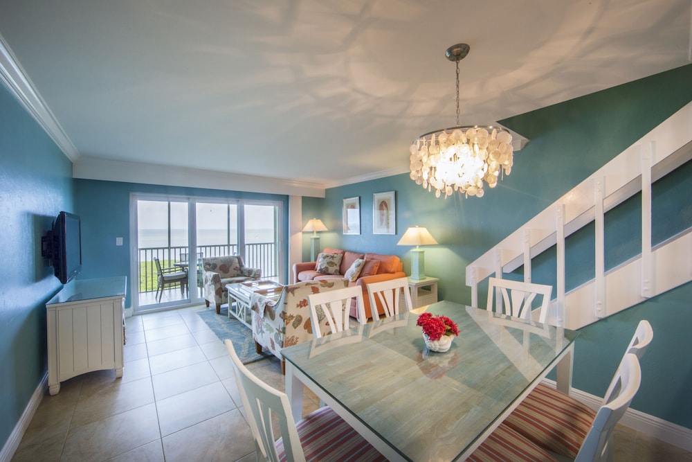 Three Bedroom Bayside Villa Standard - Photo 5