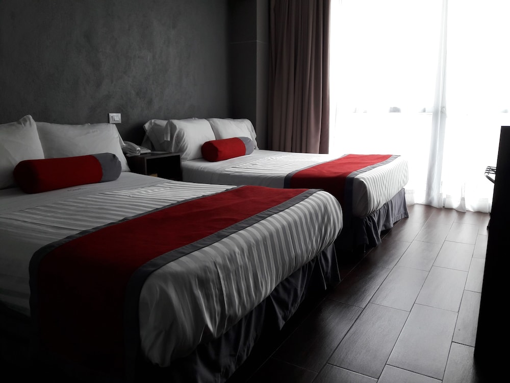 Economy Room, 2 Double Beds photo 2
