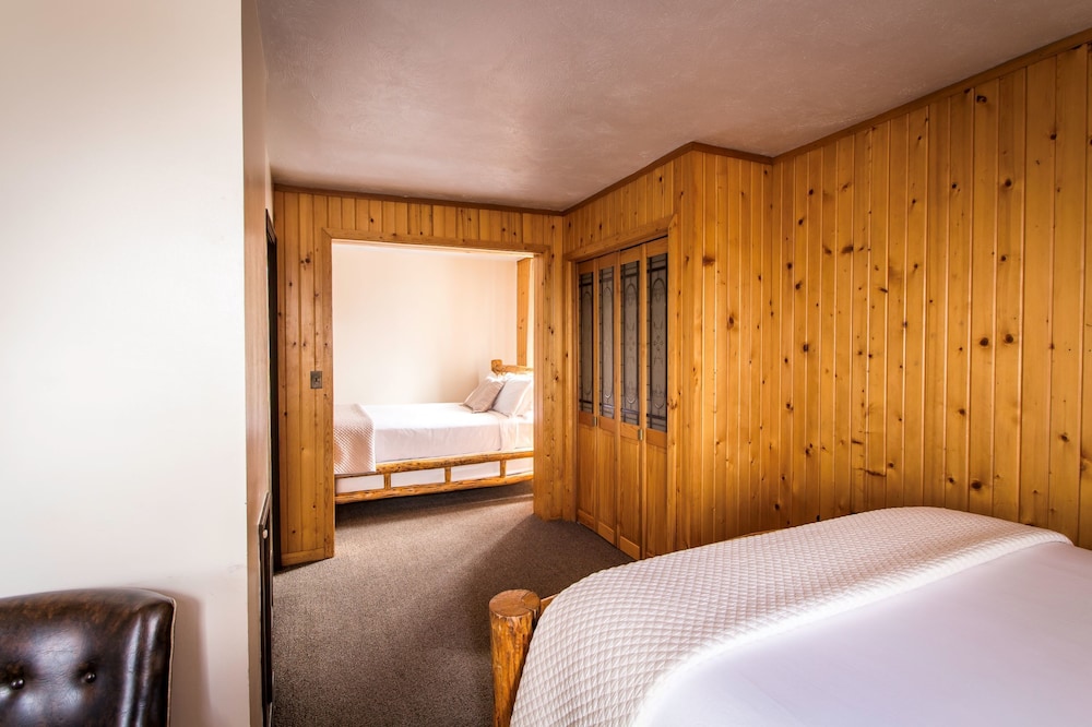 Family Triple Room, Multiple Beds, Non Smoking photo 2