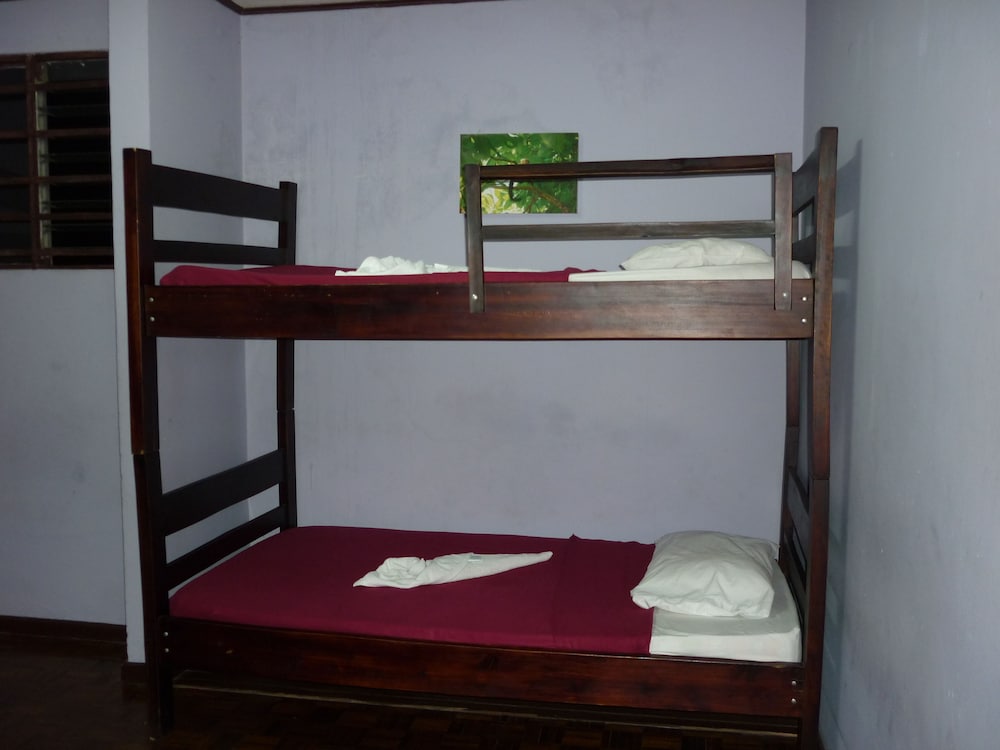 Economy Shared Dormitory, Shared Bathroom (Manuel Antonio) photo 2