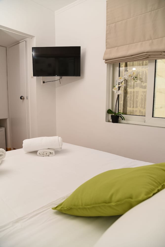 Junior Suite, City View photo 3