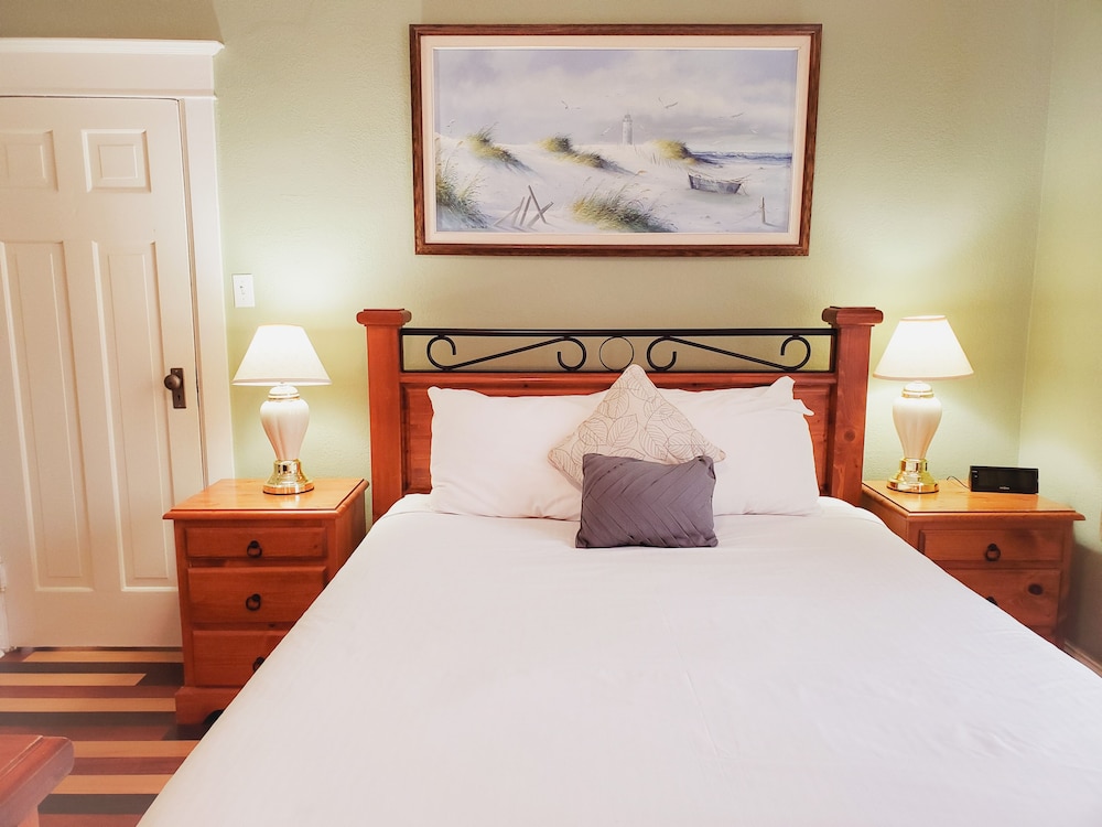 Studio, 1 Queen Bed, Terrace photo 1
