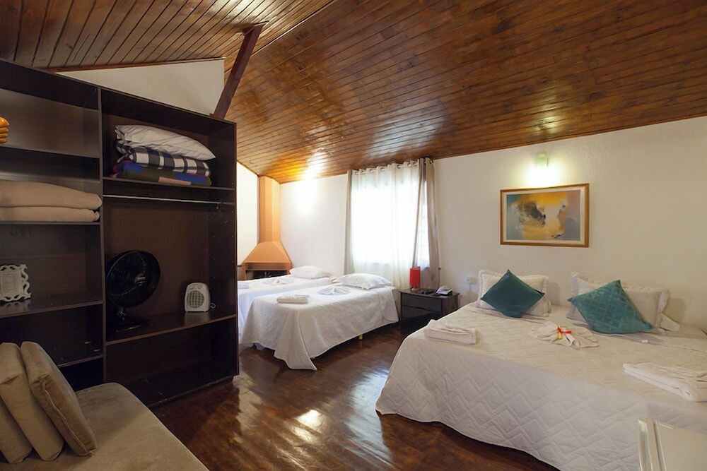Superior Quadruple Room, Fireplace, Mountain View photo 1