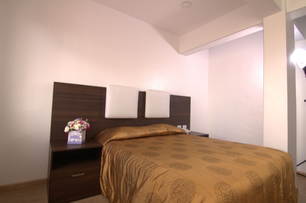 Standard Double Room Single Use, 1 Twin Bed photo 3