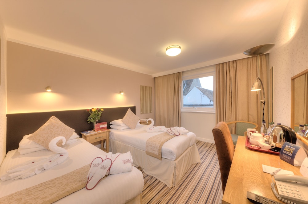 Standard Twin Room - Photo 1