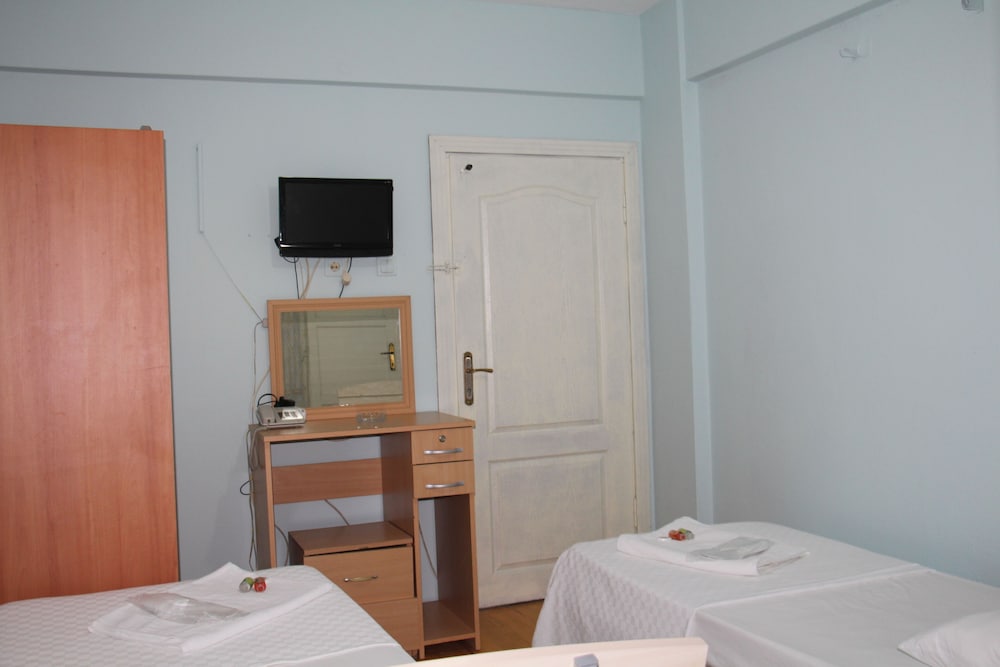 Family Room photo 1