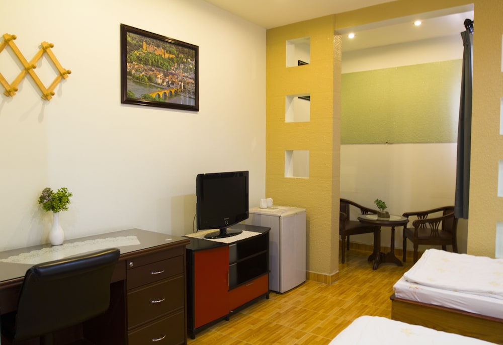 Deluxe Triple Room photo 3