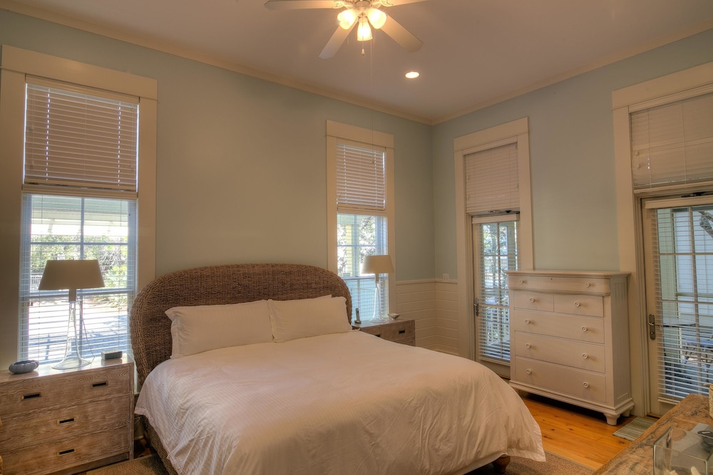 House, 4 Bedrooms