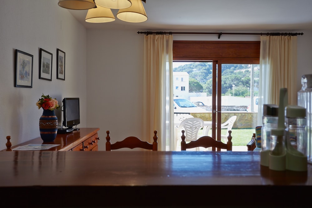 Apartment, 1 Bedroom, Terrace, Beach View (DU 1H 303) photo 2