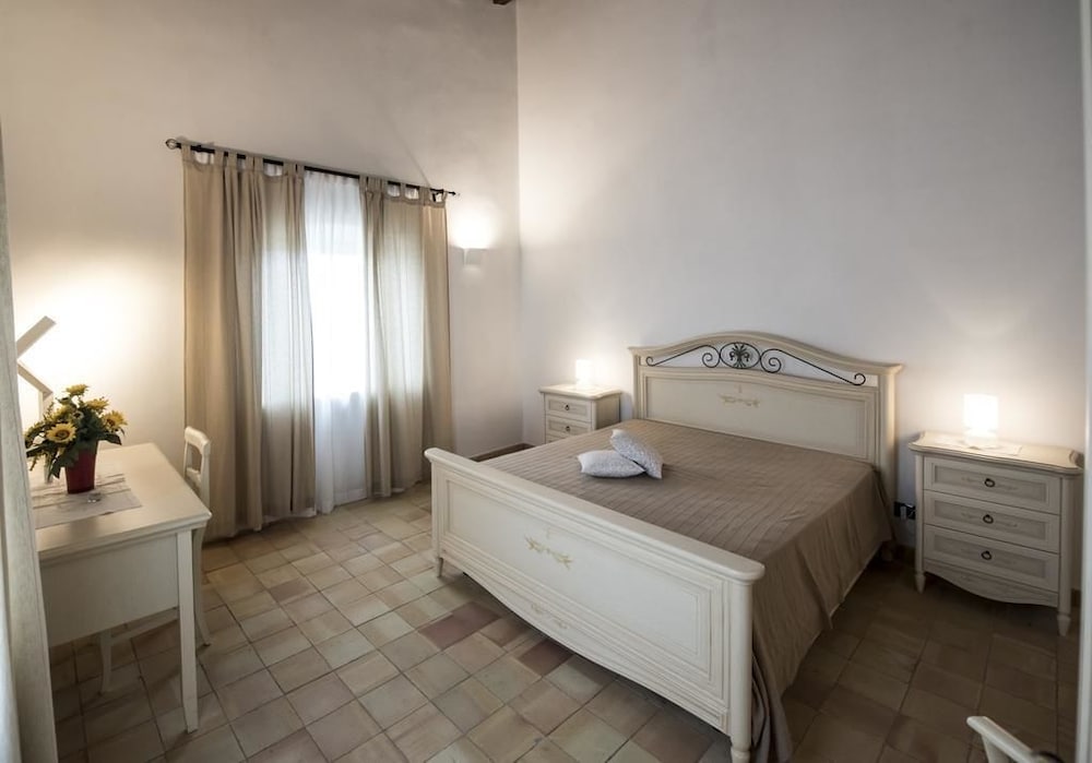 Comfort Room photo 2