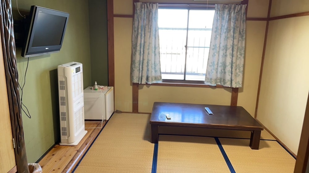 Basic Room photo 2
