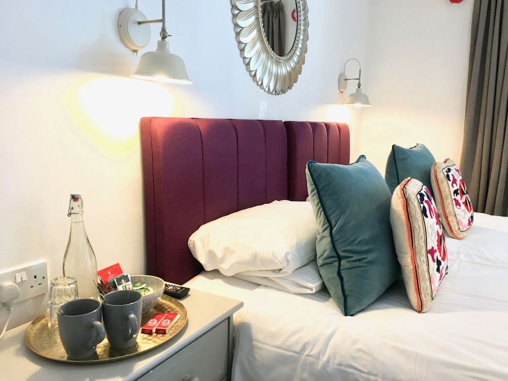 Standard Double or Twin Room, Ensuite (Pet-Friendly) photo 3