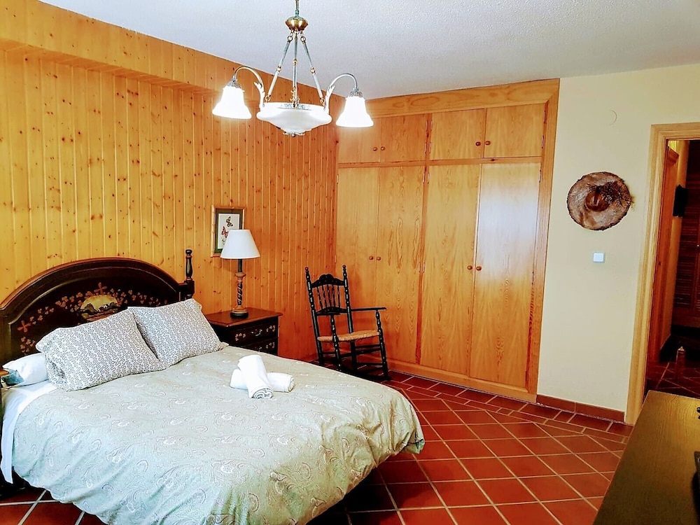 Apartamento Superior, 3 dormitorios, Vistas a la Montaña (Zona Baja - Junto Pz. Pradollano)