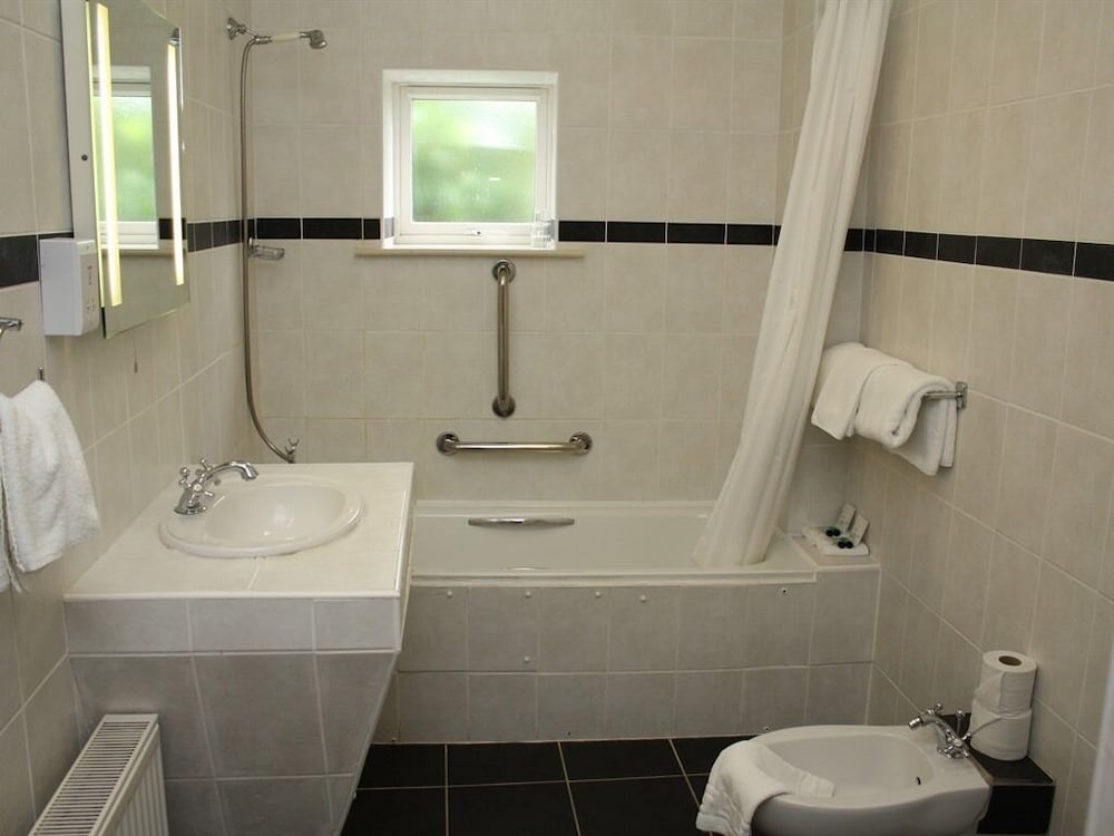 Double Room, Ensuite (Old Walled Garden) - Photo 3