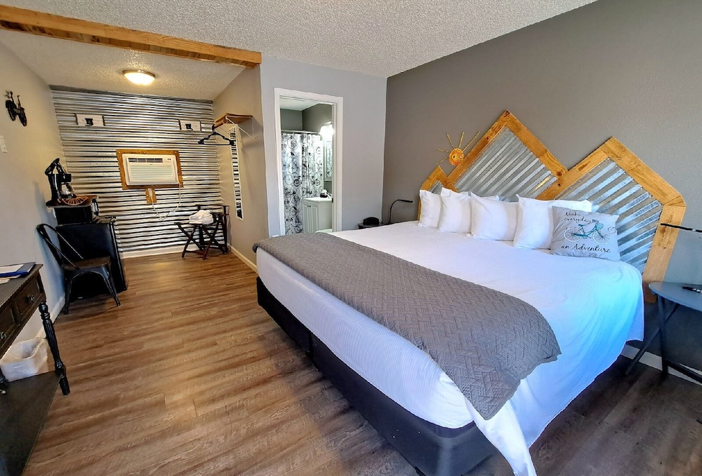 Signature Room, 1 King Bed