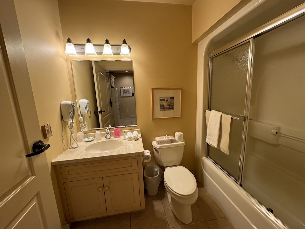 Studio Suite photo 3