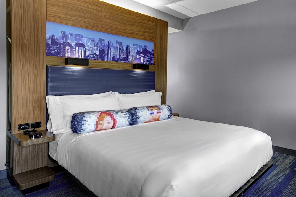 aloft, Suite, 1 Bedroom photo 2