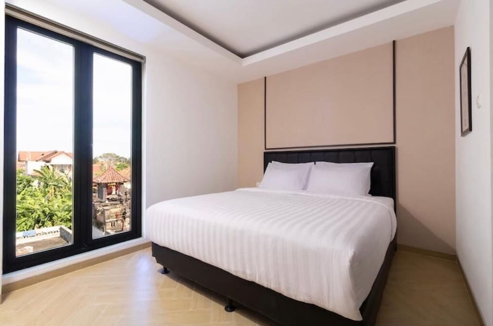 Deluxe Room - Photo 3