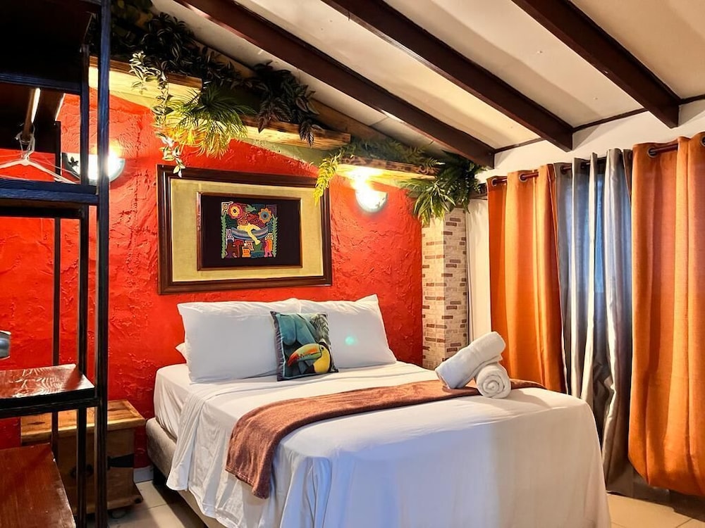 Basic Double Room, 1 Double Bed, Private Bathroom photo 1
