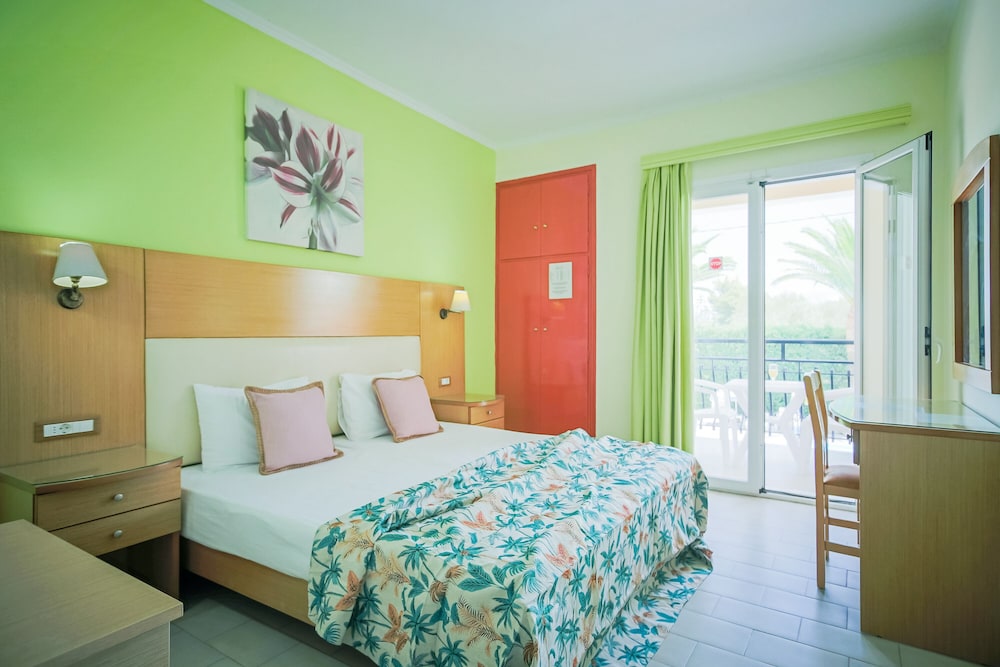 Basic Double or Twin Room