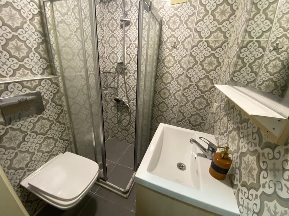 Basic Single Room photo 3