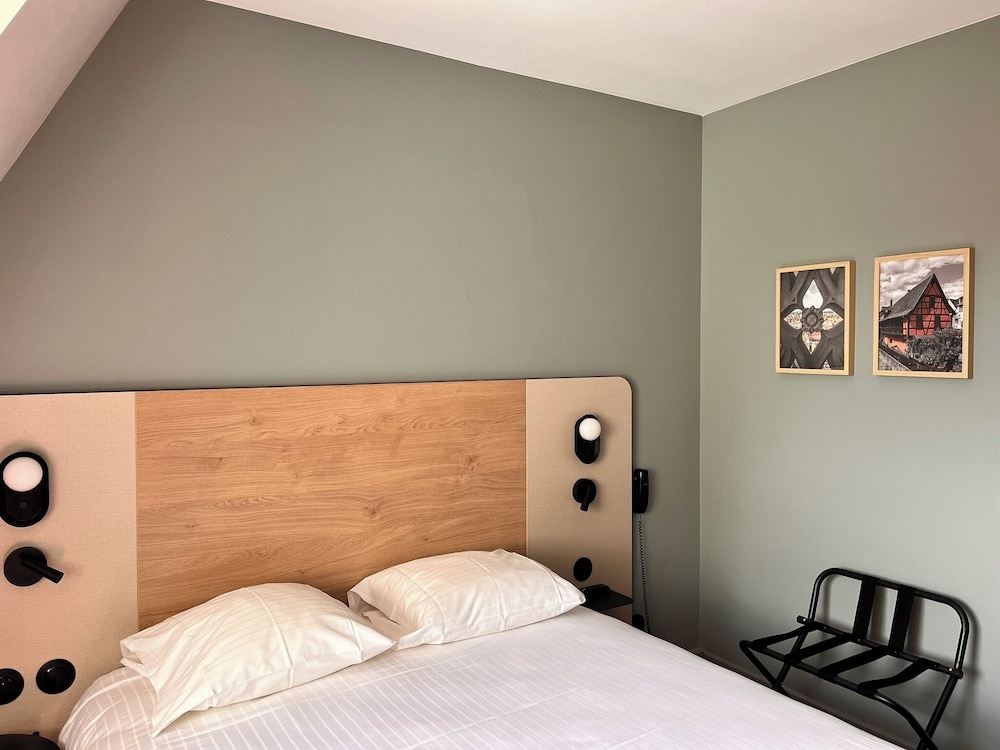 Standard Double Room - Photo 3