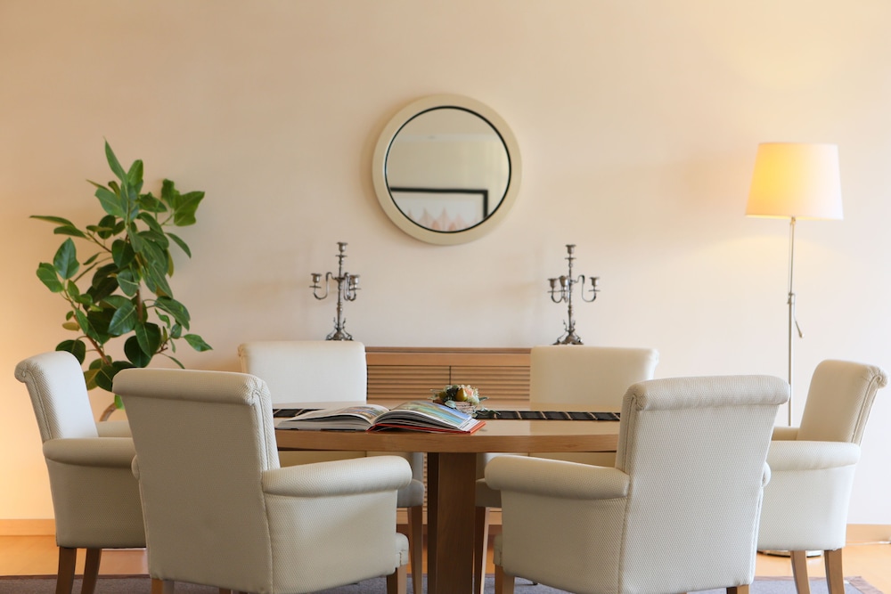 Deluxe Suite photo 3