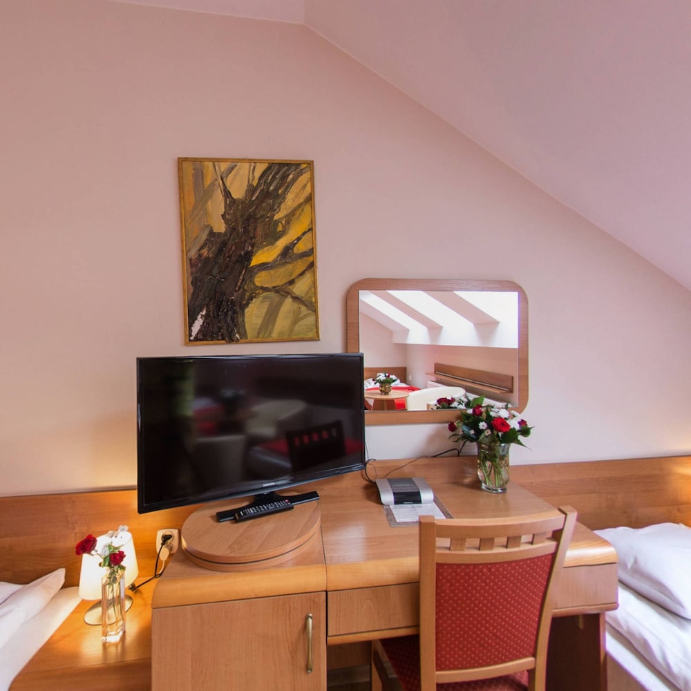 Quadruple Room - Photo 6