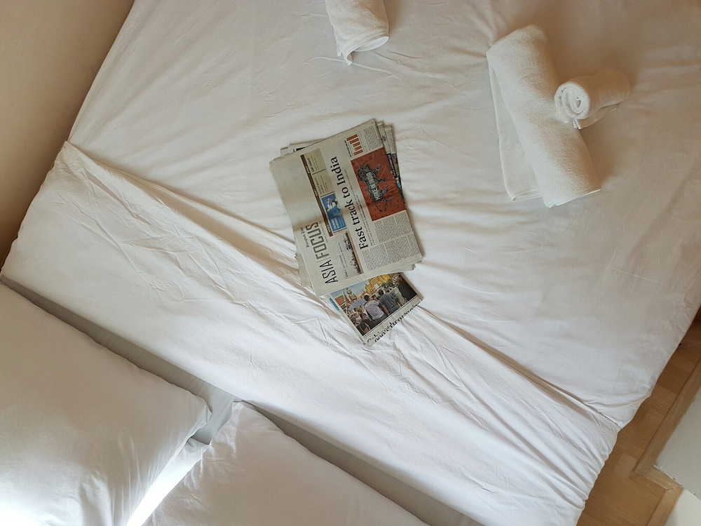 Comfort Studio, 1 Queen Bed, Non Smoking, City View photo 2