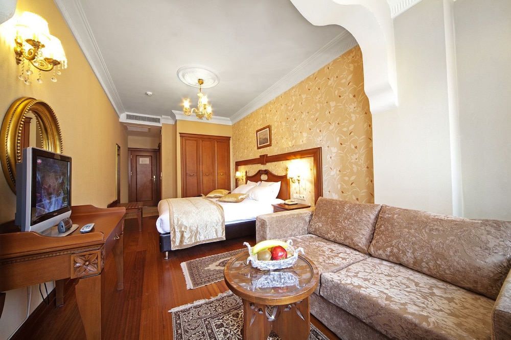 Deluxe Double Room photo 2