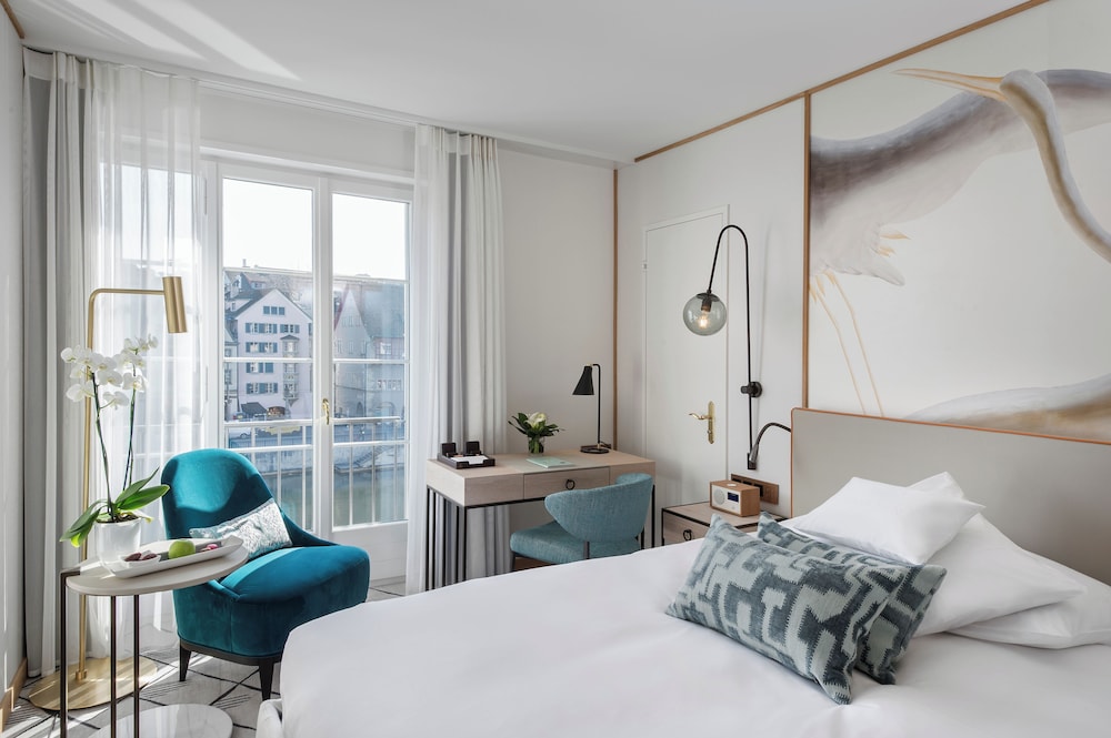 Riverside Queen Room
