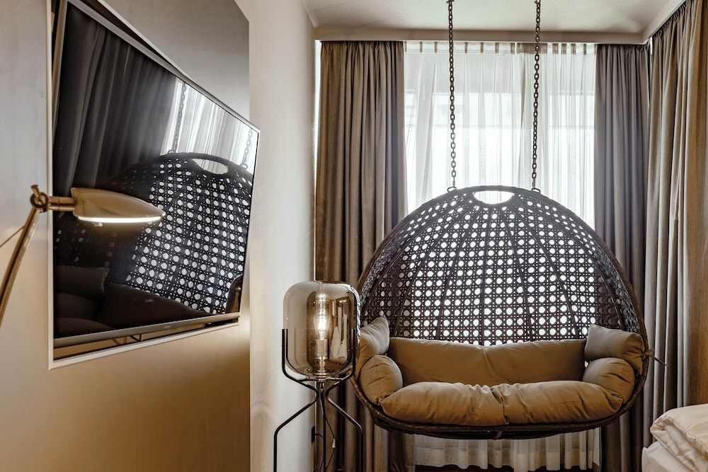 Superior Plus Room - Photo 6