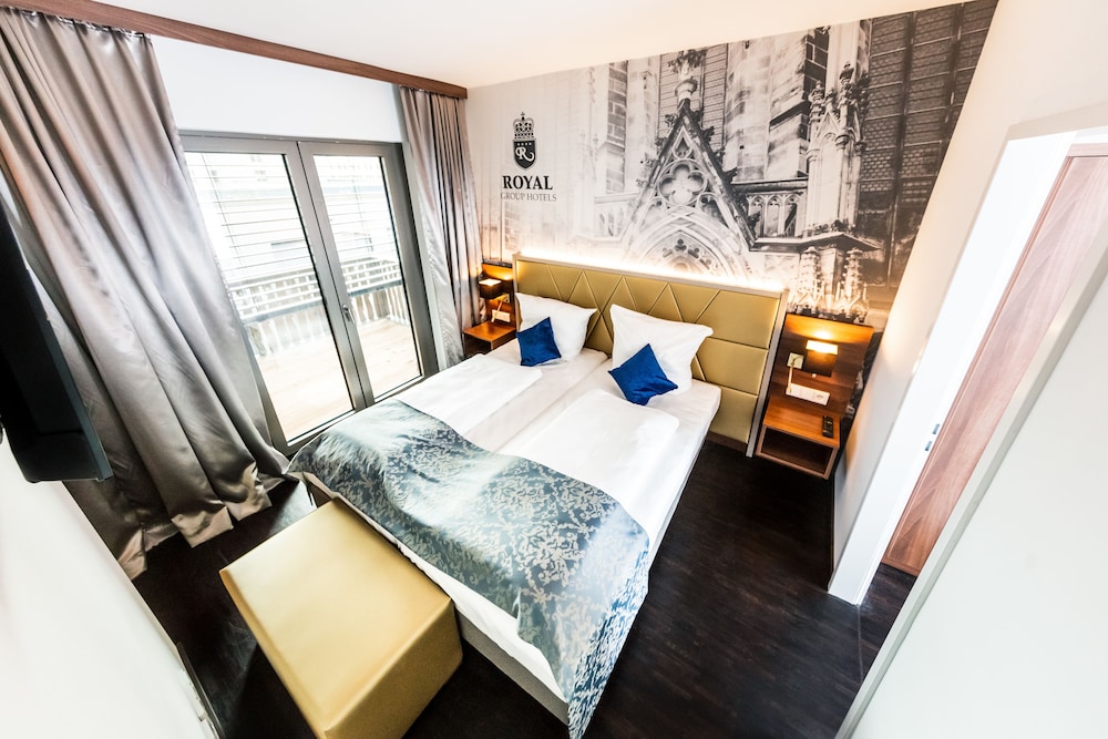 Standard Room, 1 Double Bed, Balcony (Living Room;with Sofabed) - Photo 6
