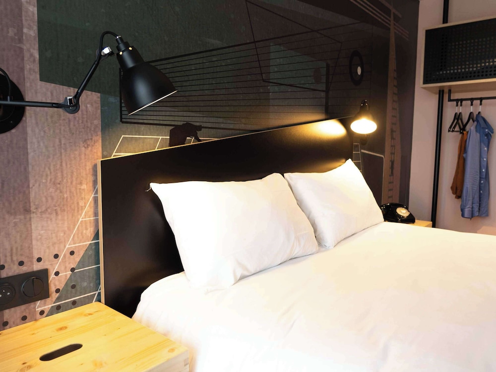 Standard Room, 1 Double Bed - Photo 9