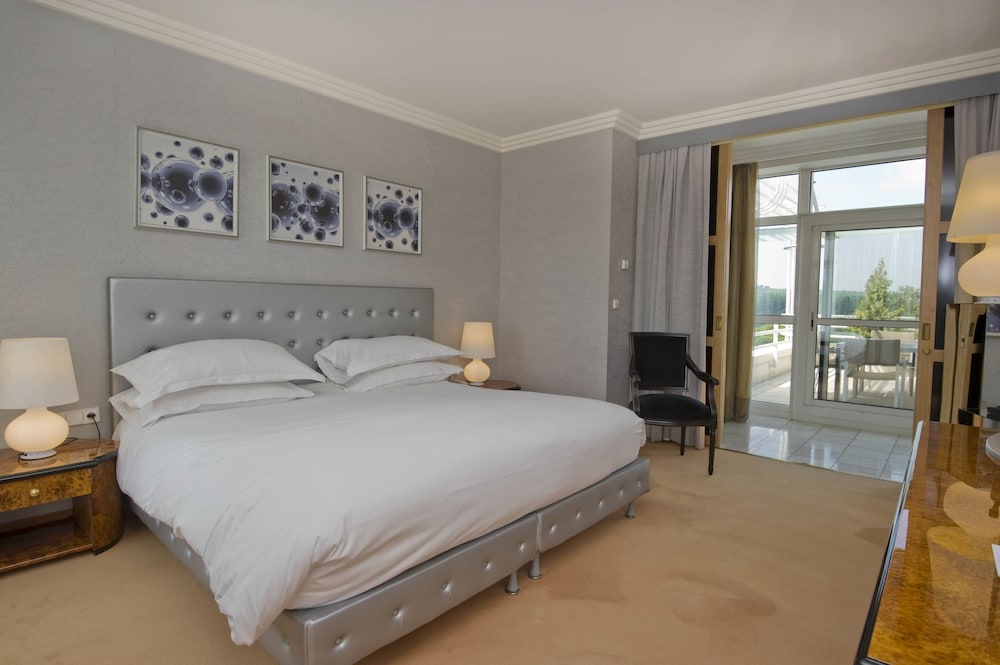 Presidential Suite photo 1
