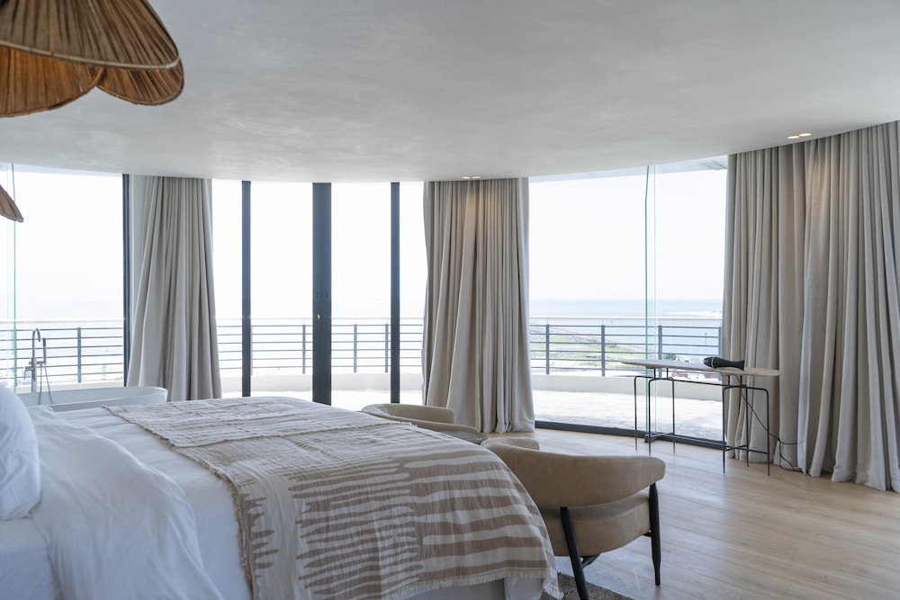 Presidential Penthouse, Private Pool, Ocean View photo 3