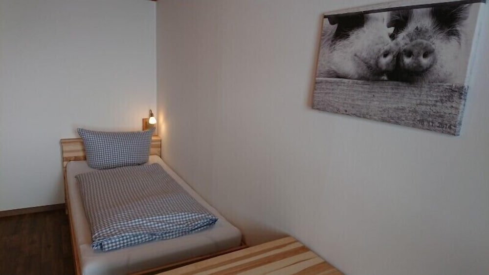 Apartment, 2 Bedrooms (Ornach) photo 3