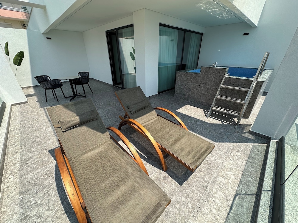 Dream Honeymoon Suite with swimming pool photo 3